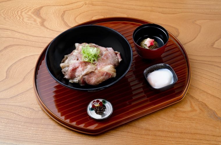 和牛すき焼丼(A5ランク)