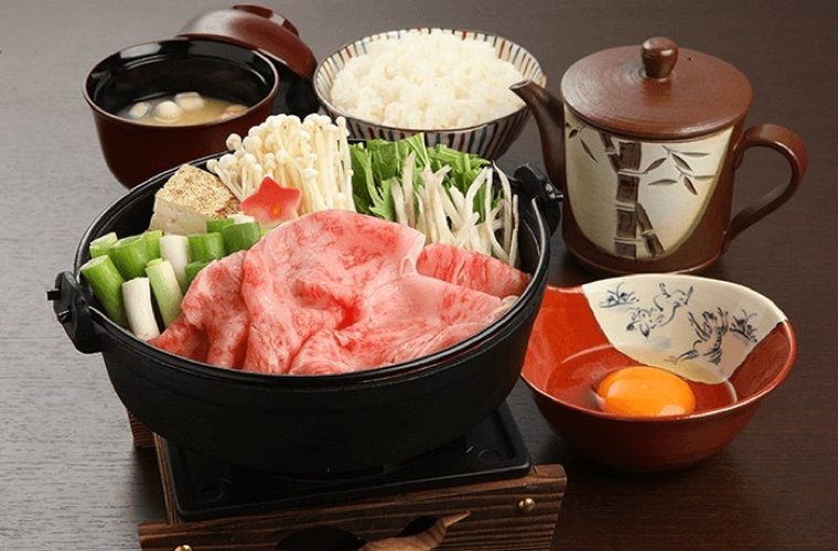 【近江牛】すき焼御膳 / 胡麻豆腐・漬物・御飯・白味噌汁付